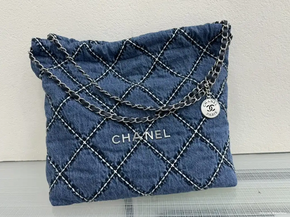 HANDBAG CHANEL 22 -39*42*8cm 0530